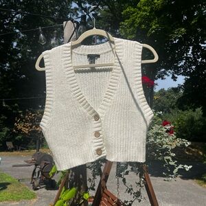 Knit Cropped Sweater Vest